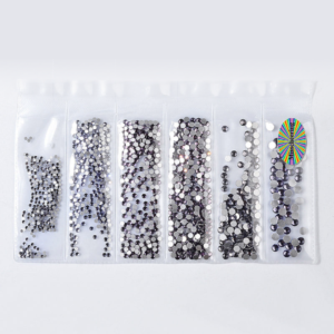 steentjes mix nail art amby nails beringen